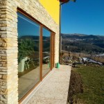 Vetrata in PVC effetto legno trilo vetro